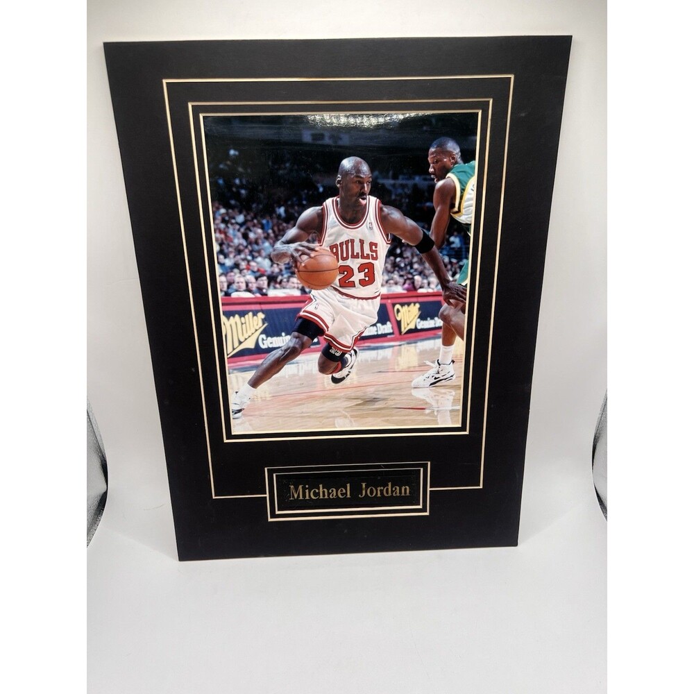 Michael Jordan Chicago Bulls 12x16 Basketball Photo Plaque Black Gold Display